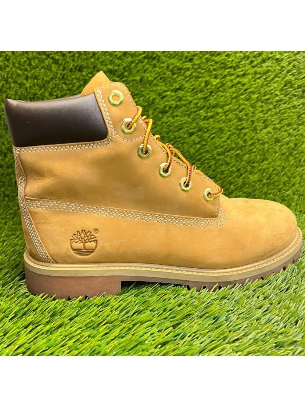 Timberland 6-Inch Premium Boys Size 6.5Y Brown Outdoor Waterproof Ankle Boots